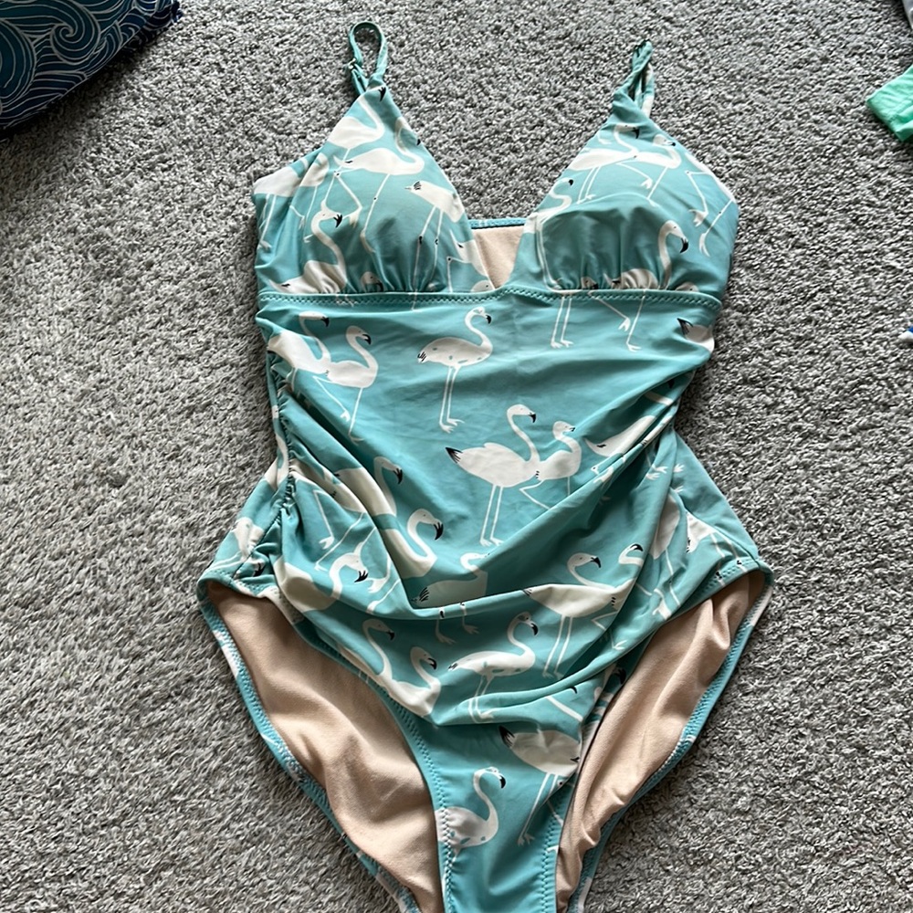 Le weekend by Virginia Johnson flamingo swimsuit Sz m